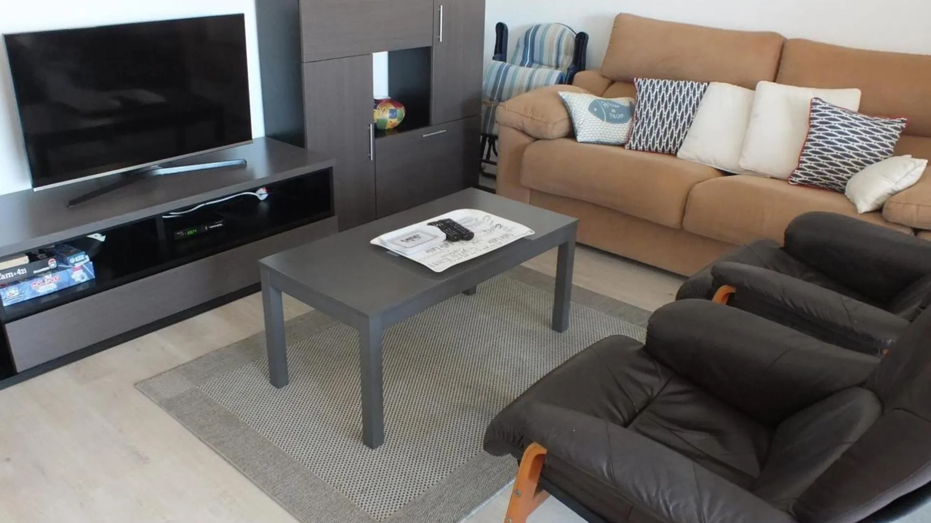 Apartamento A 50M De La Playa Con Wi-Fi Y Terraza, 2 Dormitorios, 6 Pers. - Es-204-26 Roses