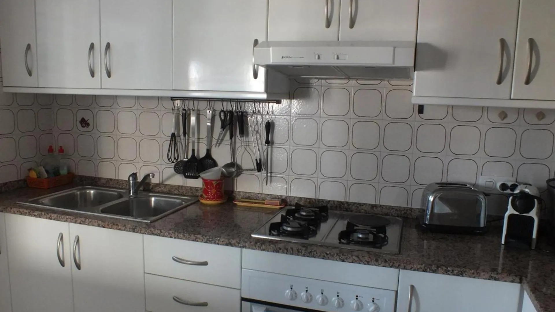 Apartamento A 50M De La Playa Con Wi-Fi Y Terraza, 2 Dormitorios, 6 Pers. - Es-204-26 Roses