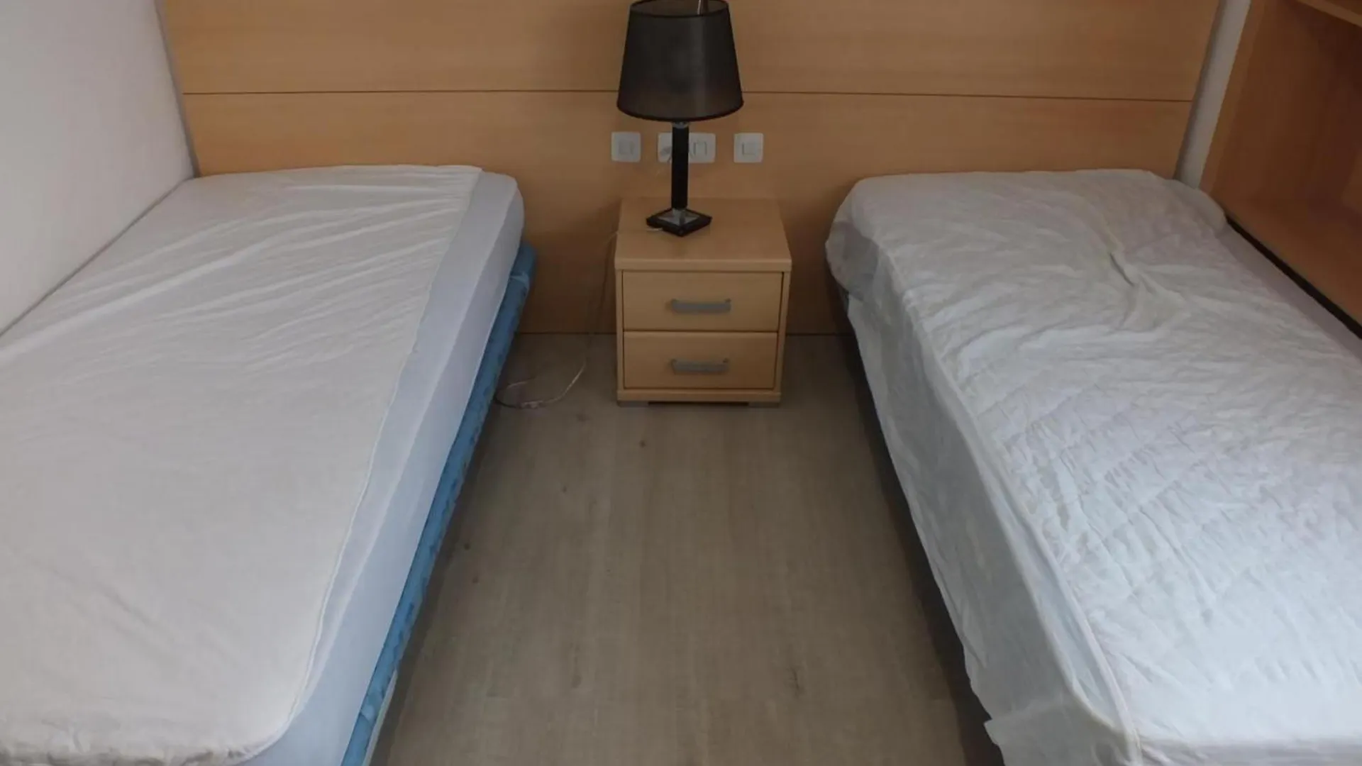 Apartamento A 50M De La Playa Con Wi-Fi Y Terraza, 2 Dormitorios, 6 Pers. - Es-204-26 Roses Spain