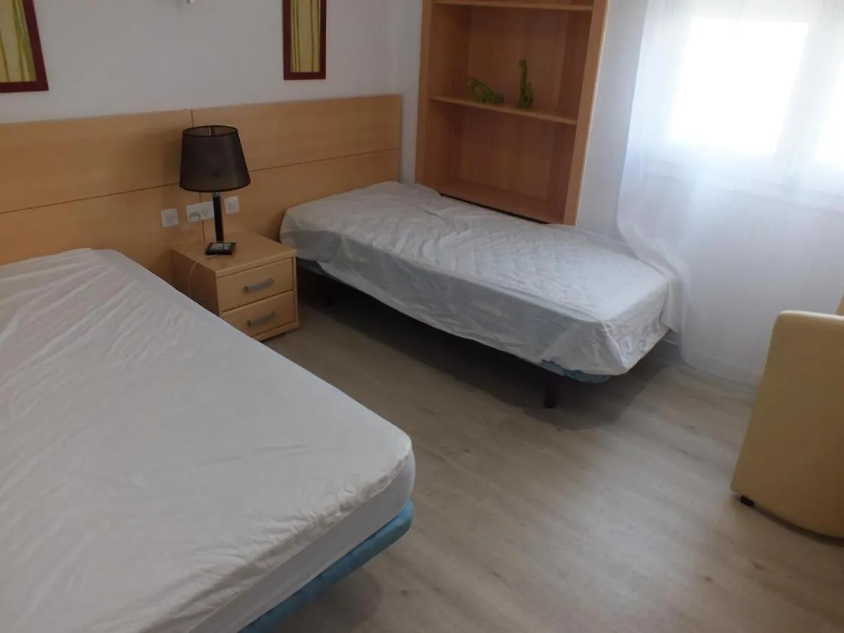 Apartamento A 50M De La Playa Con Wi-Fi Y Terraza, 2 Dormitorios, 6 Pers. - Es-204-26 Roses Apartmán