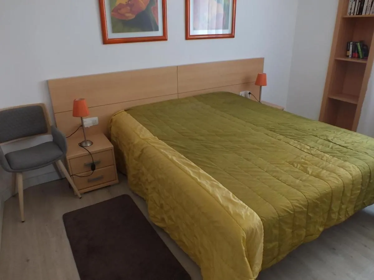 Apartamento A 50M De La Playa Con Wi-Fi Y Terraza, 2 Dormitorios, 6 Pers. - Es-204-26 Roses